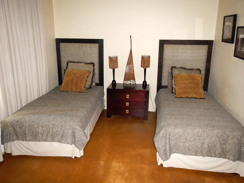 Oatlands Place Holiday home Simon's Town 0*, Cape Town South Africa